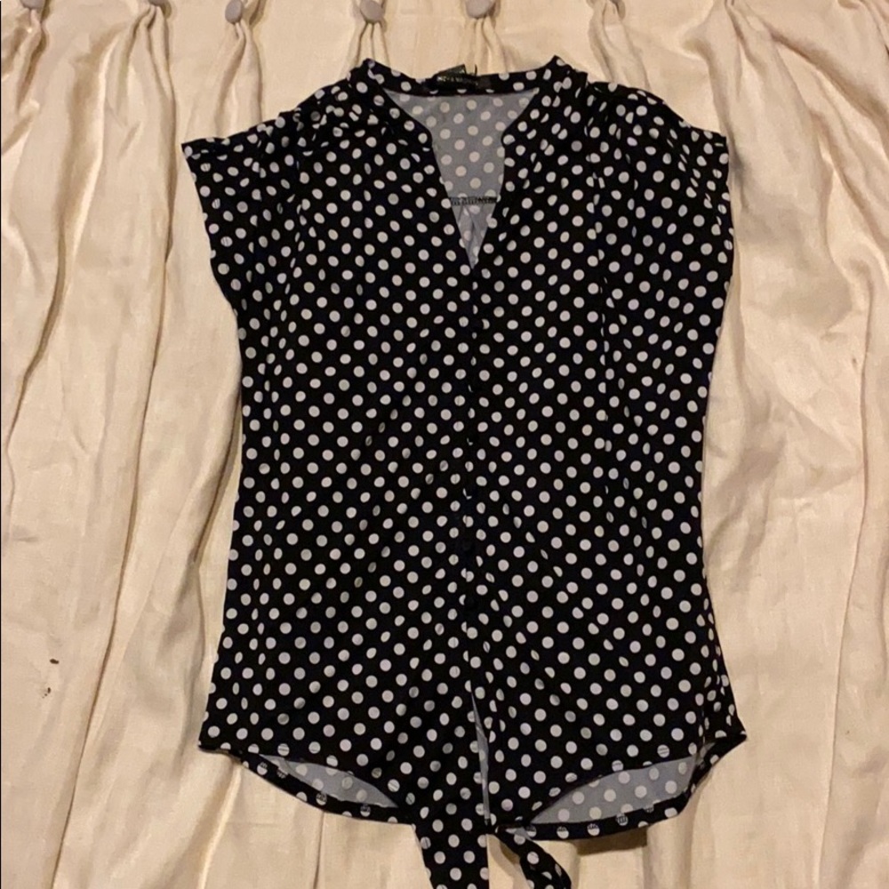 Adorable tie shirt